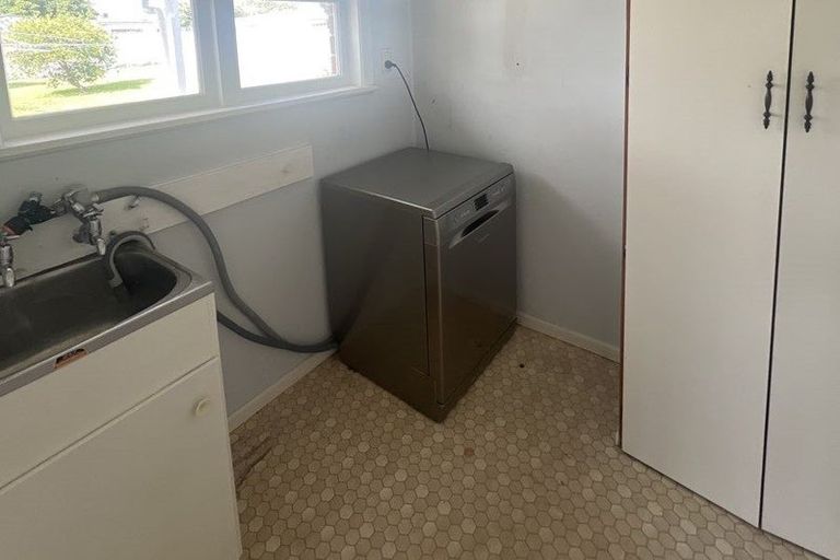 Photo of property in 28 Lewis Street, Glenview, Hamilton, 3206