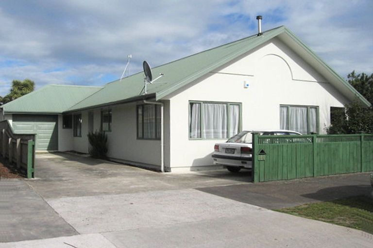 Photo of property in 44 South Street, West End, Palmerston North, 4410