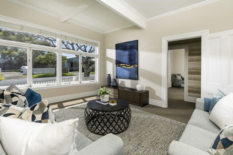 Photo of property in 31 Mozeley Avenue, Devonport, Auckland, 0624