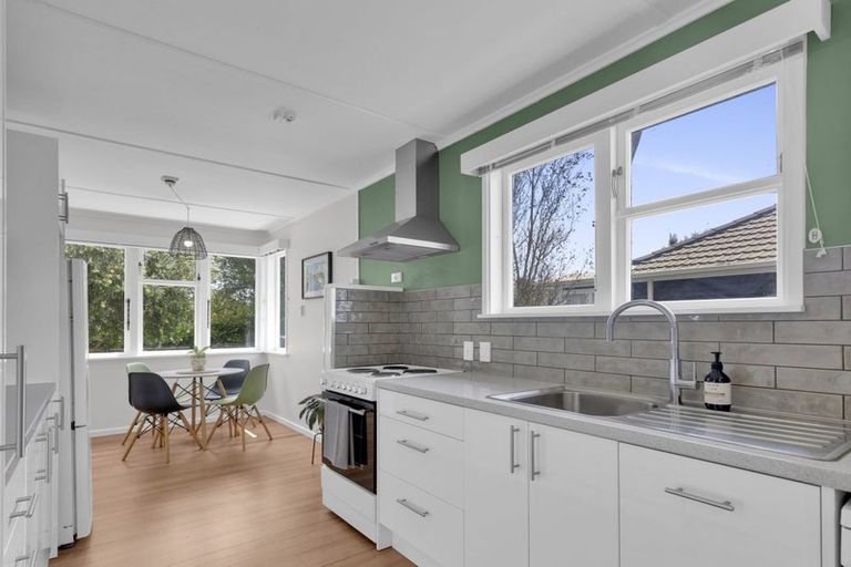 Photo of property in 1 Moule Place, Fairfield, Hamilton, 3214