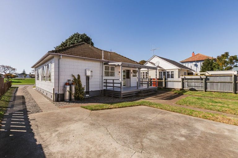 Photo of property in 60 Douglas Mclean Avenue, Marewa, Napier, 4110