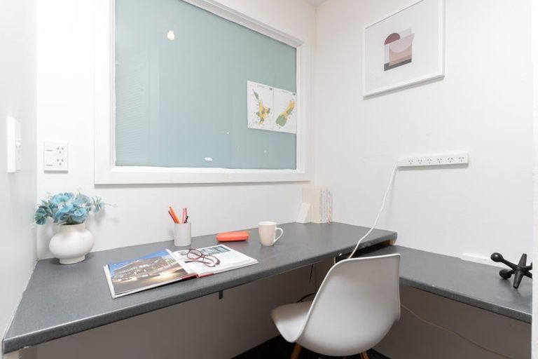 Photo of property in 14 Rice Crescent, Newlands, Wellington, 6037