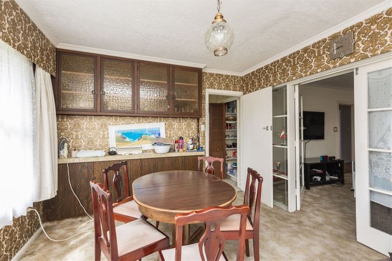 Photo of property in 35 Sevenoaks Drive, Bryndwr, Christchurch, 8053