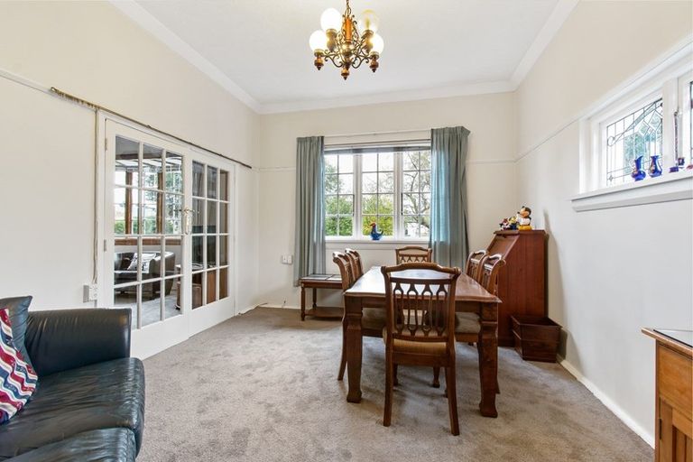 Photo of property in 17 Rhodes Street, Waimate, 7924