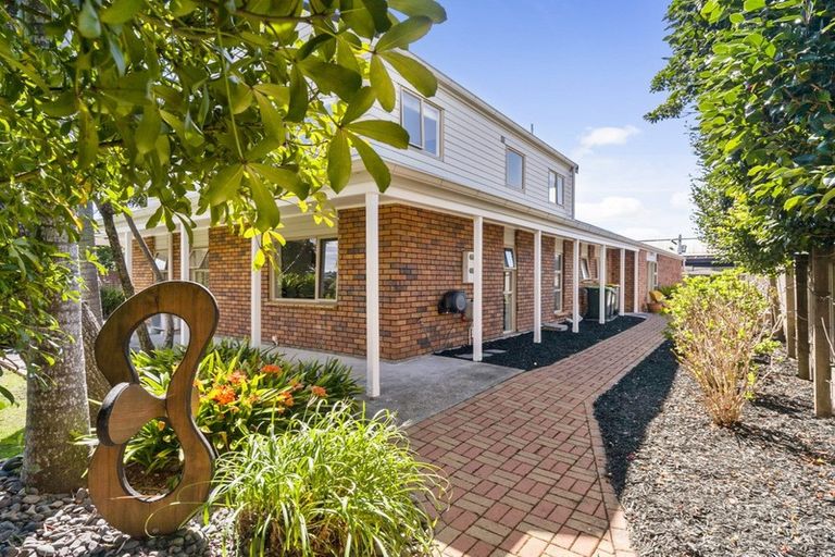 Photo of property in 2 Waimanu Place, Point Wells, Warkworth, 0986