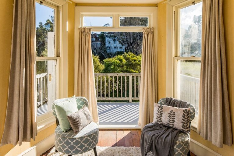 Photo of property in 32 Crieff Street, Northland, Wellington, 6012