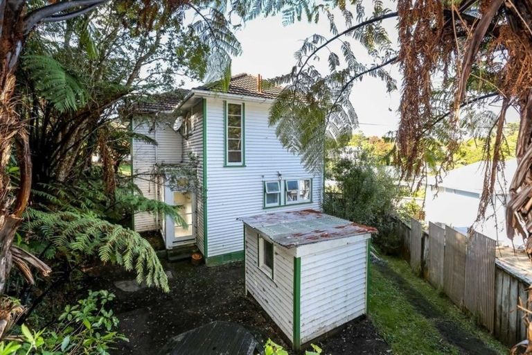 Photo of property in 40 Glenpark Avenue, Frankleigh Park, New Plymouth, 4310