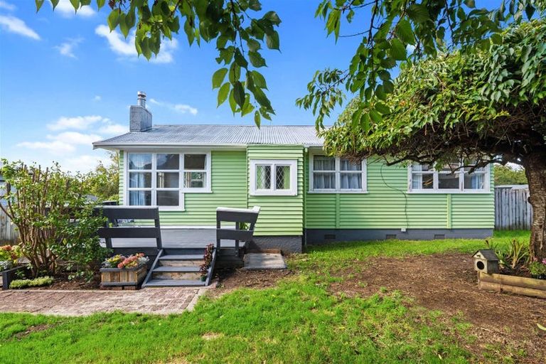 Photo of property in 32 Turner Drive, Western Heights, Rotorua, 3015