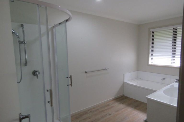 Photo of property in 32a Ainslee Street, Highlands Park, New Plymouth, 4312