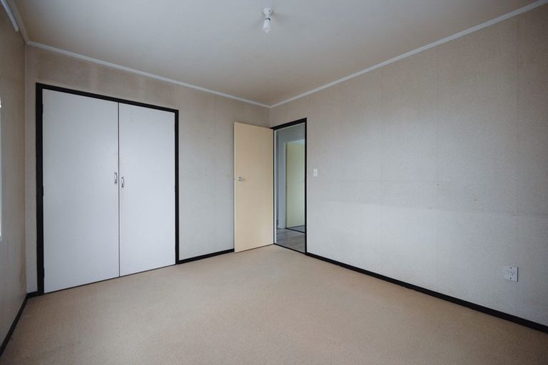 Photo of property in 14 Granville Drive, Massey, Auckland, 0614