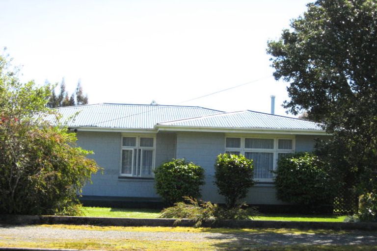 Photo of property in 6 Eastons Road, Westport, 7825