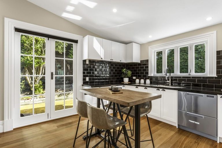 Photo of property in 449 Highgate, Maori Hill, Dunedin, 9010