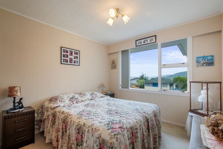 Photo of property in 20 Sunnyview Drive, Brown Owl, Upper Hutt, 5018