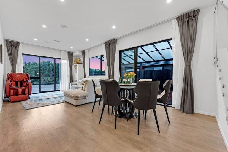 Photo of property in 16 Wheriko Avenue, Glenbrook, 2681