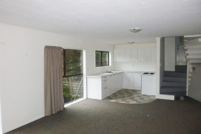 Photo of property in 6a Stokes Valley Road, Stokes Valley, Lower Hutt, 5019