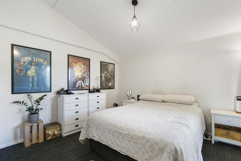 Photo of property in 48 Chaucer Street, Leamington, Cambridge, 3432