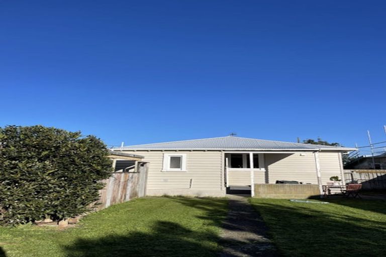 Photo of property in 45 York Street, Moera, Lower Hutt, 5010