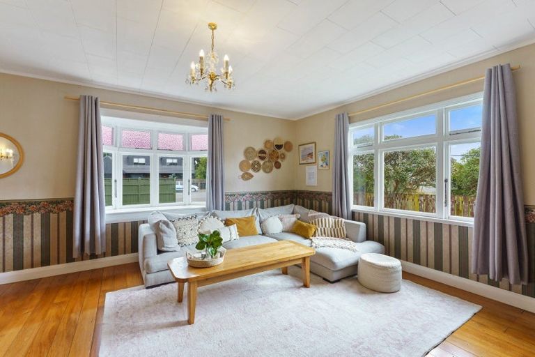 Photo of property in 72 Waerenga Road, Otaki, 5512