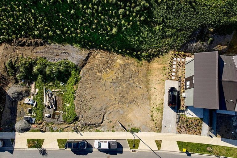 Photo of property in 19 Oakum Road, Whitby, Porirua, 5024