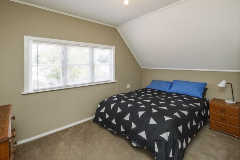 Photo of property in 28 Oxford Street, Hokowhitu, Palmerston North, 4410