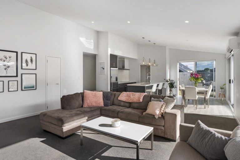 Photo of property in 12 Kahuparere Crescent, Pyes Pa, Tauranga, 3112