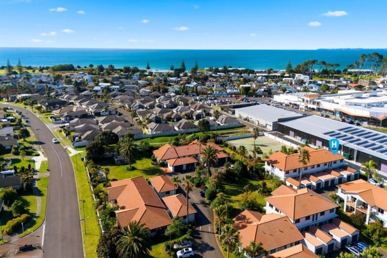 Photo of property in 1/111 Santa Monica Drive, Papamoa Beach, Papamoa, 3118