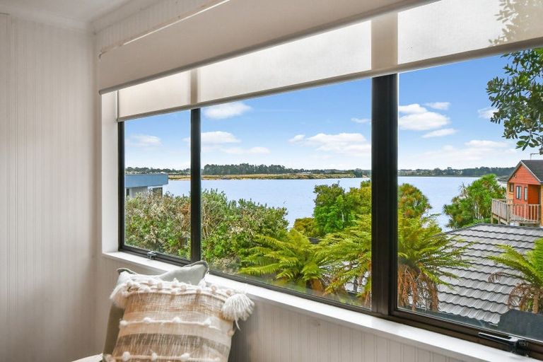 Photo of property in 7 Cumbrian Place, Conifer Grove, Takanini, 2112