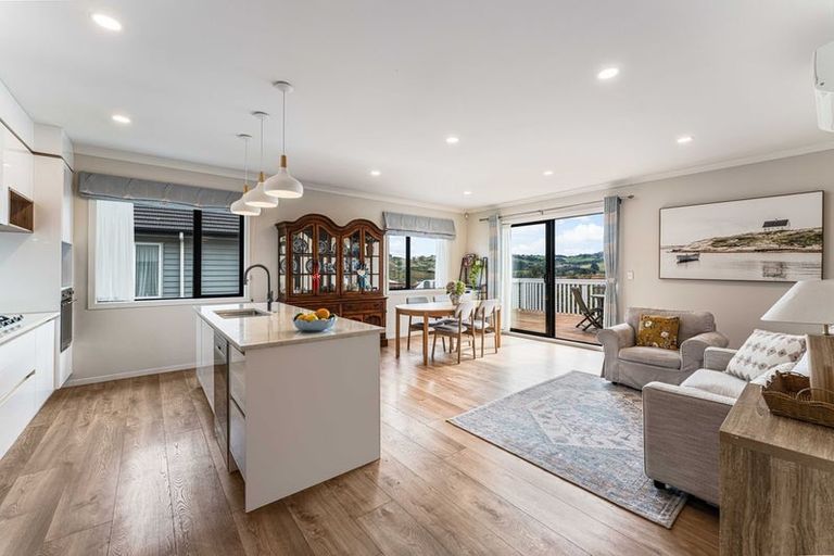 Photo of property in 12 Moyle Street, Pokeno, 2402