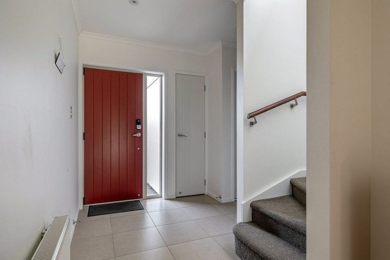Photo of property in 6 Silkwood Place, Fitzherbert, Palmerston North, 4410