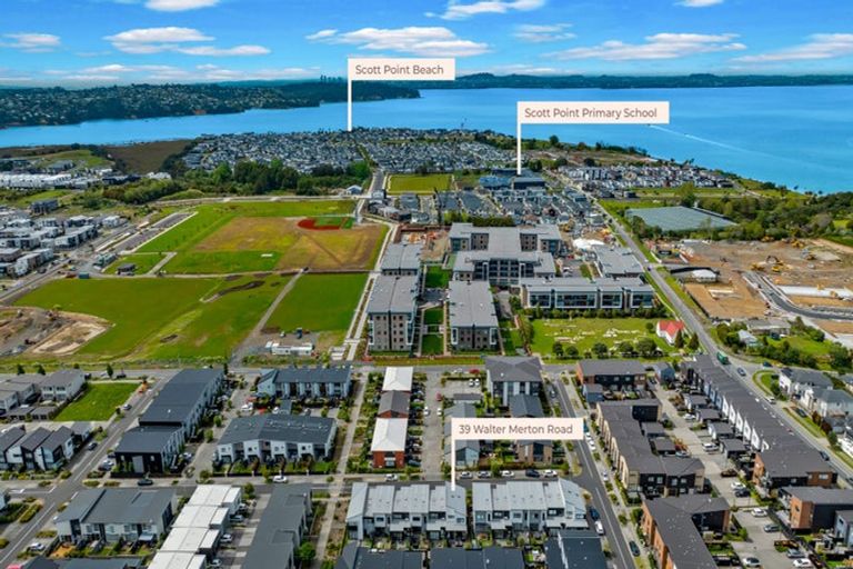 Photo of property in 39 Walter Merton Road, Hobsonville, Auckland, 0616