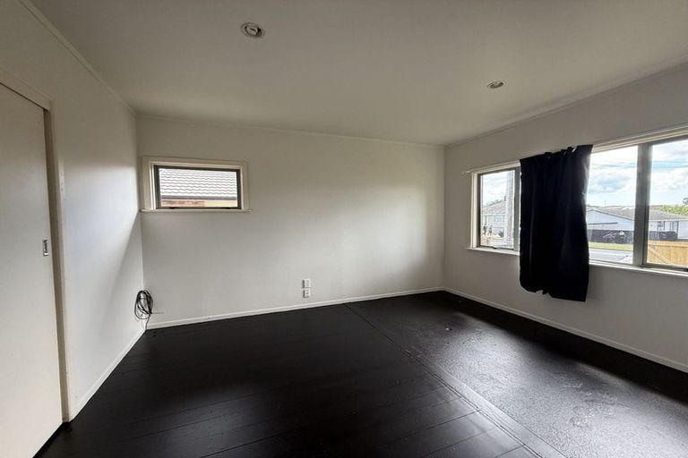 Photo of property in 25 Royton Avenue, Mangere East, Auckland, 2024