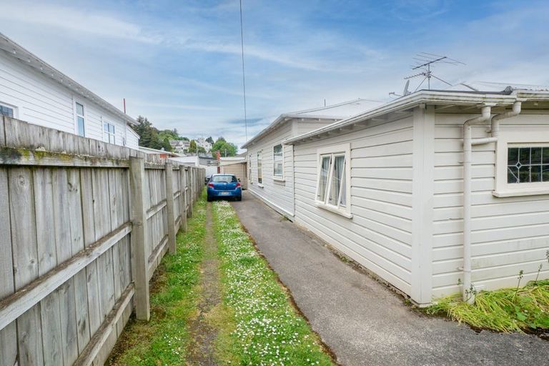 Photo of property in 18 Gladstone Road, North East Valley, Dunedin, 9010