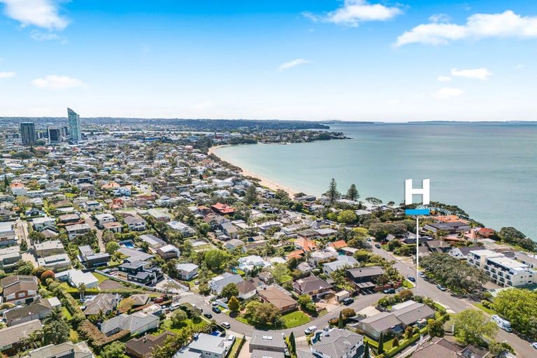 Photo of property in 1/24 Clifton Road, Hauraki, Auckland, 0622
