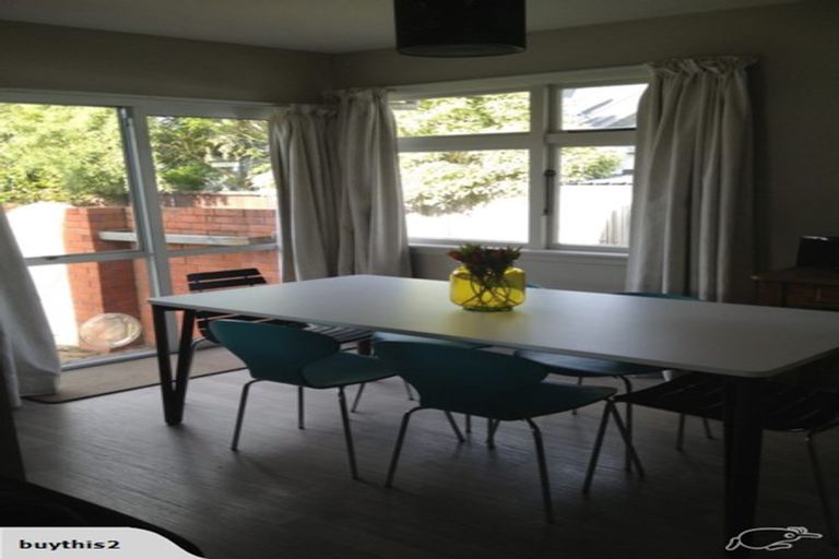 Photo of property in 23a Sandwich Road, Beckenham, Christchurch, 8023