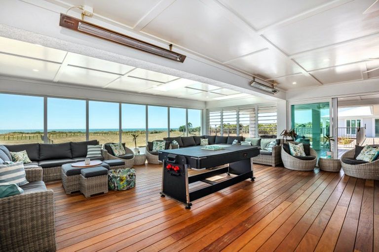 Photo of property in 87 Rutherford Drive, Waikanae Beach, Waikanae, 5036