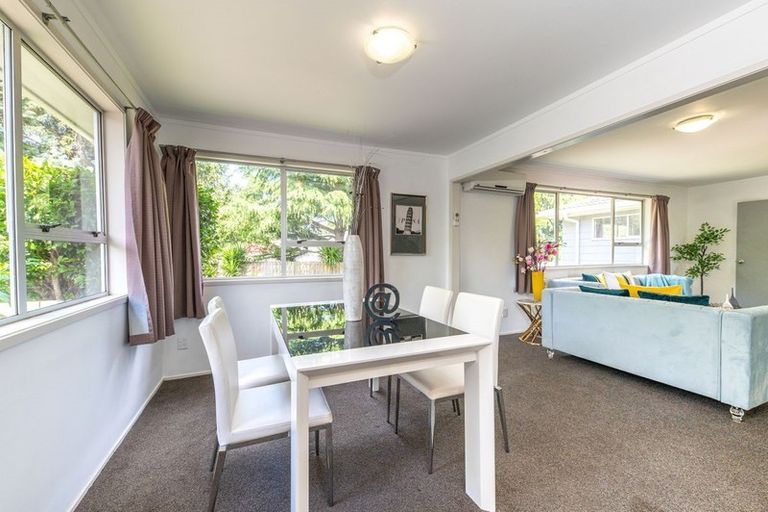 Photo of property in 62 Pukeroa Place, Papakura, 2110