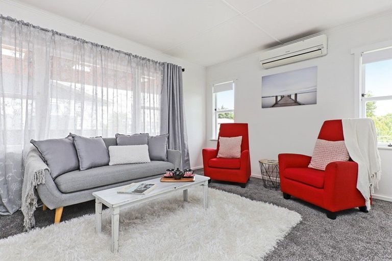 Photo of property in 75 Dover Road, Flaxmere, Hastings, 4120