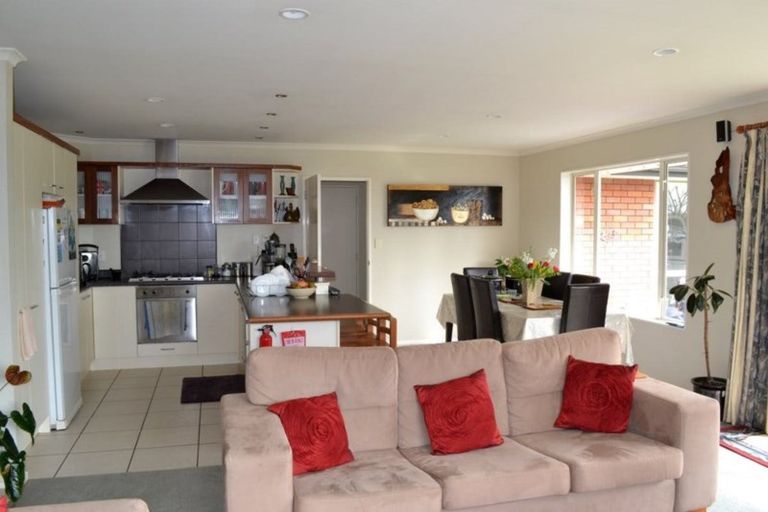 Photo of property in 8 Belcoo Crescent, East Tamaki, Auckland, 2013