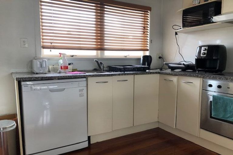 Photo of property in 2/28 Esmonde Road, Takapuna, Auckland, 0622