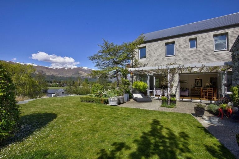 Photo of property in Millbrook Resort, 24 Ayrburn Ridge, Arrowtown, 9371