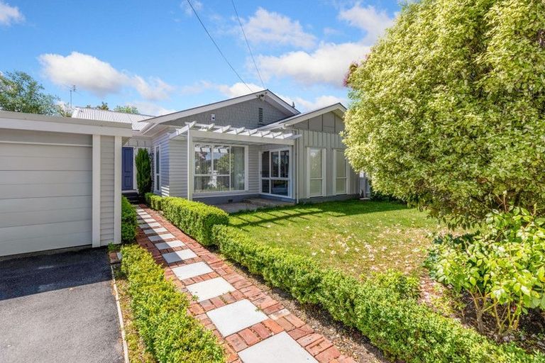 Photo of property in 4 Kenwyn Avenue, St Albans, Christchurch, 8052