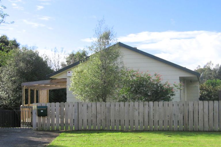 Photo of property in 52 Anich Road, Massey, Auckland, 0614