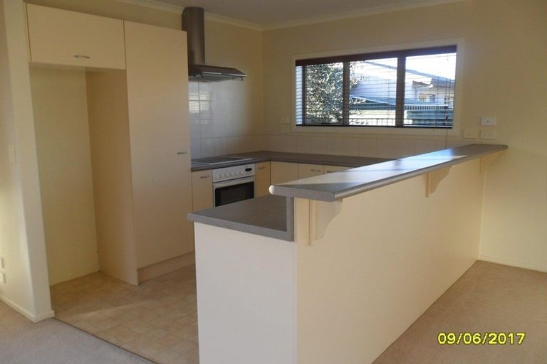 Photo of property in 80 Williams Street, Cambridge, 3434