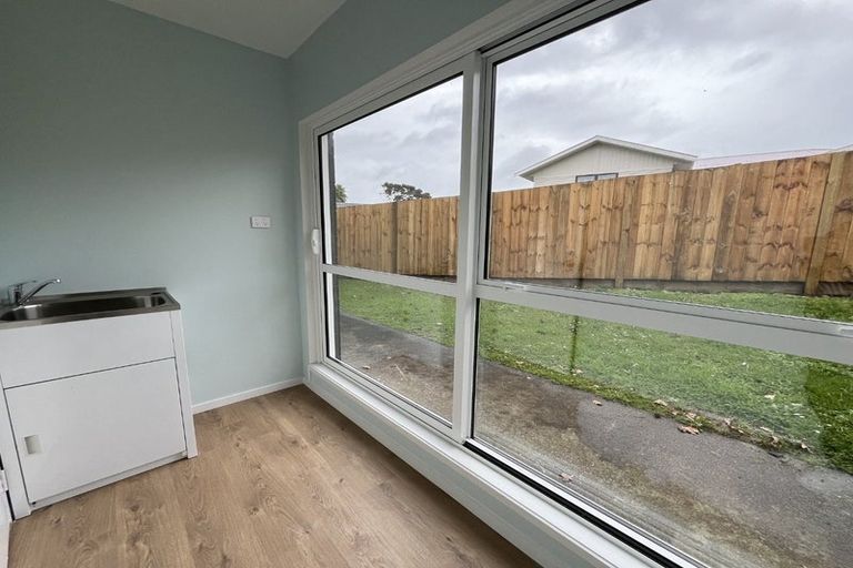 Photo of property in 1/75 Tramway Road, Beach Haven, Auckland, 0626