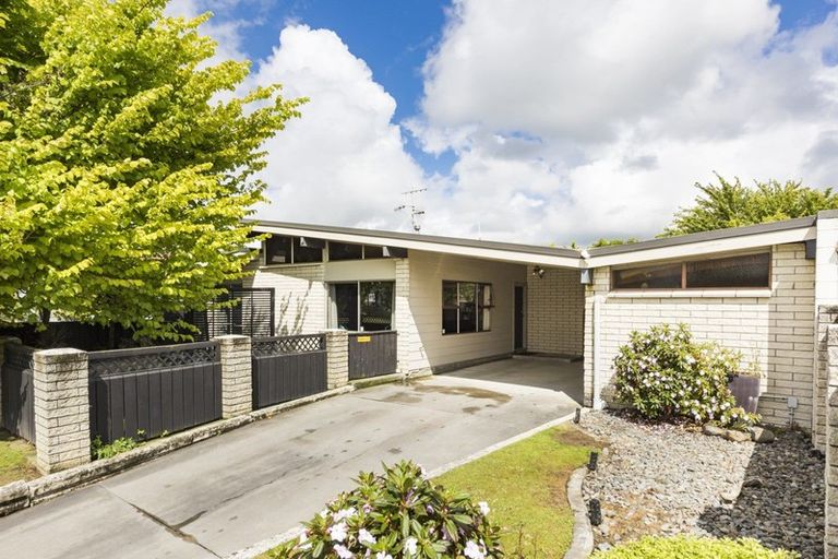 Photo of property in 6 Paradise Place, Milson, Palmerston North, 4414
