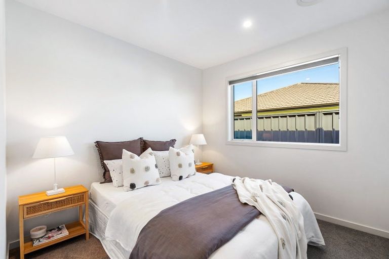 Photo of property in 12 Hikawera Drive, Frimley, Hastings, 4120