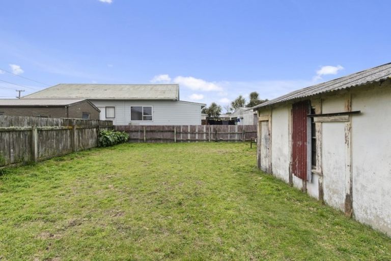 Photo of property in 219 The Esplanade, Petone, Lower Hutt, 5012