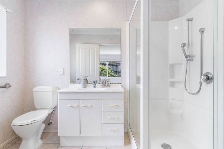 Photo of property in 93 Westerham Drive, Dannemora, Auckland, 2016