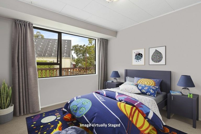 Photo of property in 201 Glengarry Road, Glen Eden, Auckland, 0602