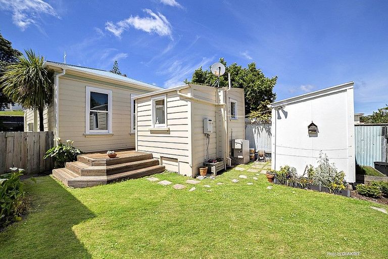 Photo of property in 164 Clyde Street, Island Bay, Wellington, 6023